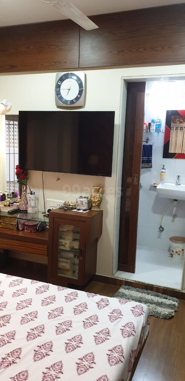 2 BHK Apartment for Rent in Carter Road Mumbai