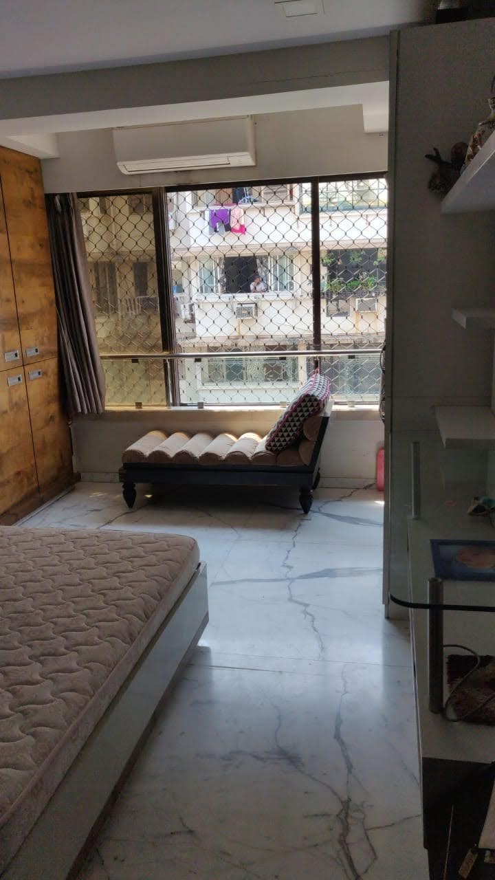 2 BHK Apartment for Rent in Khar West Mumbai