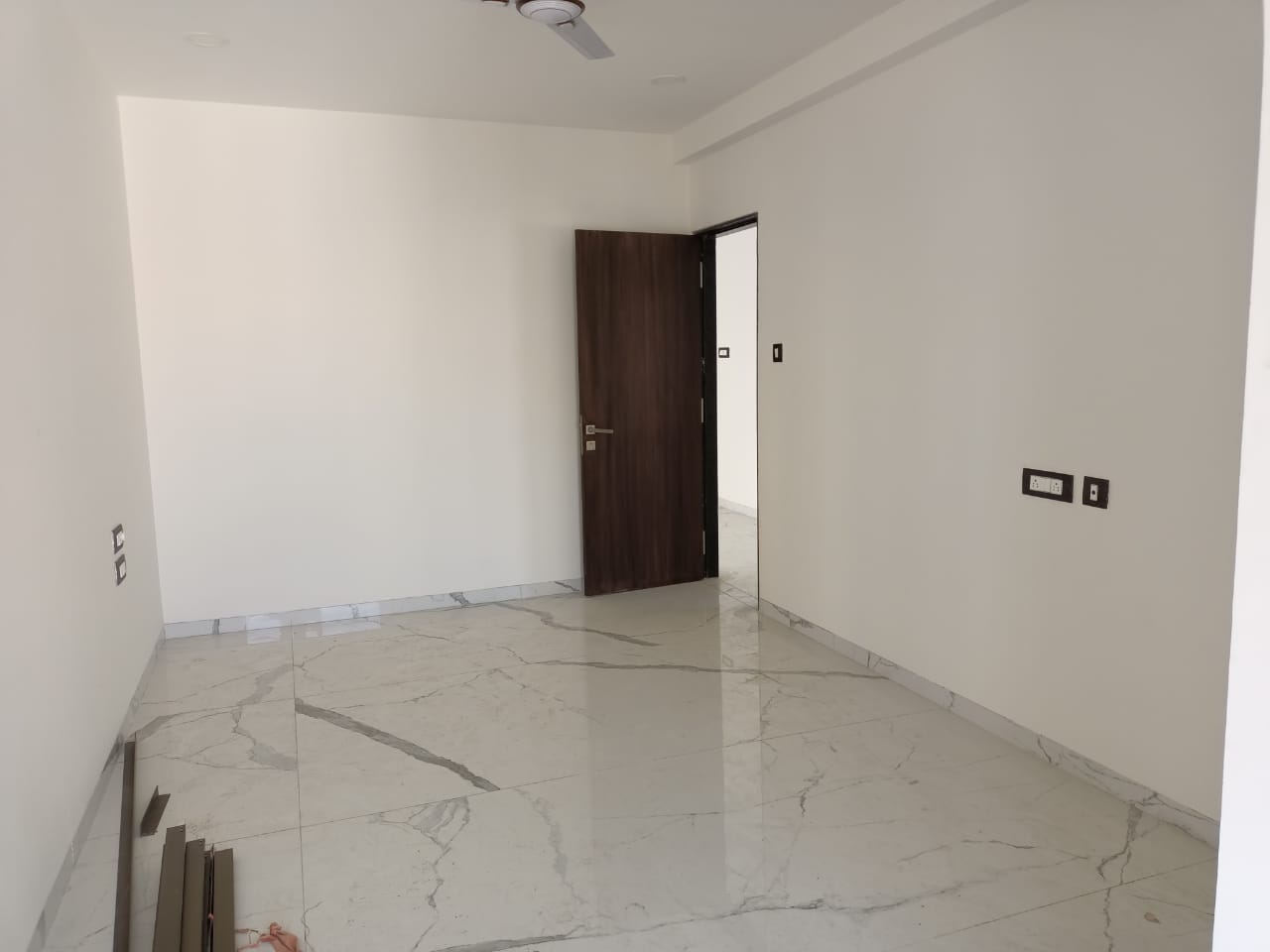 3 BHK Apartment for Sale in Bandra West Mumbai