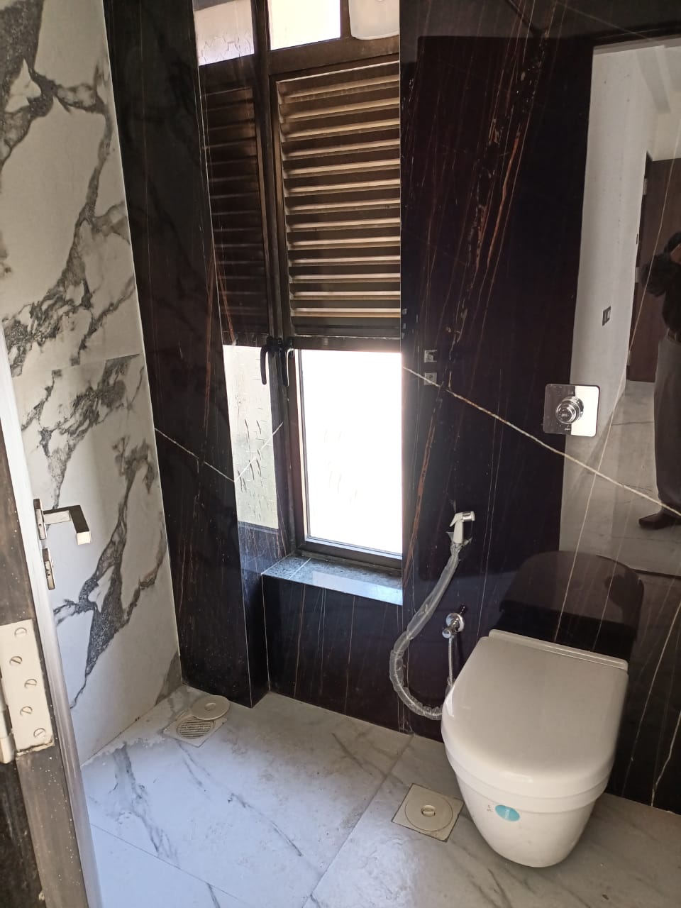 3 BHK Apartment for Sale in Bandra West Mumbai