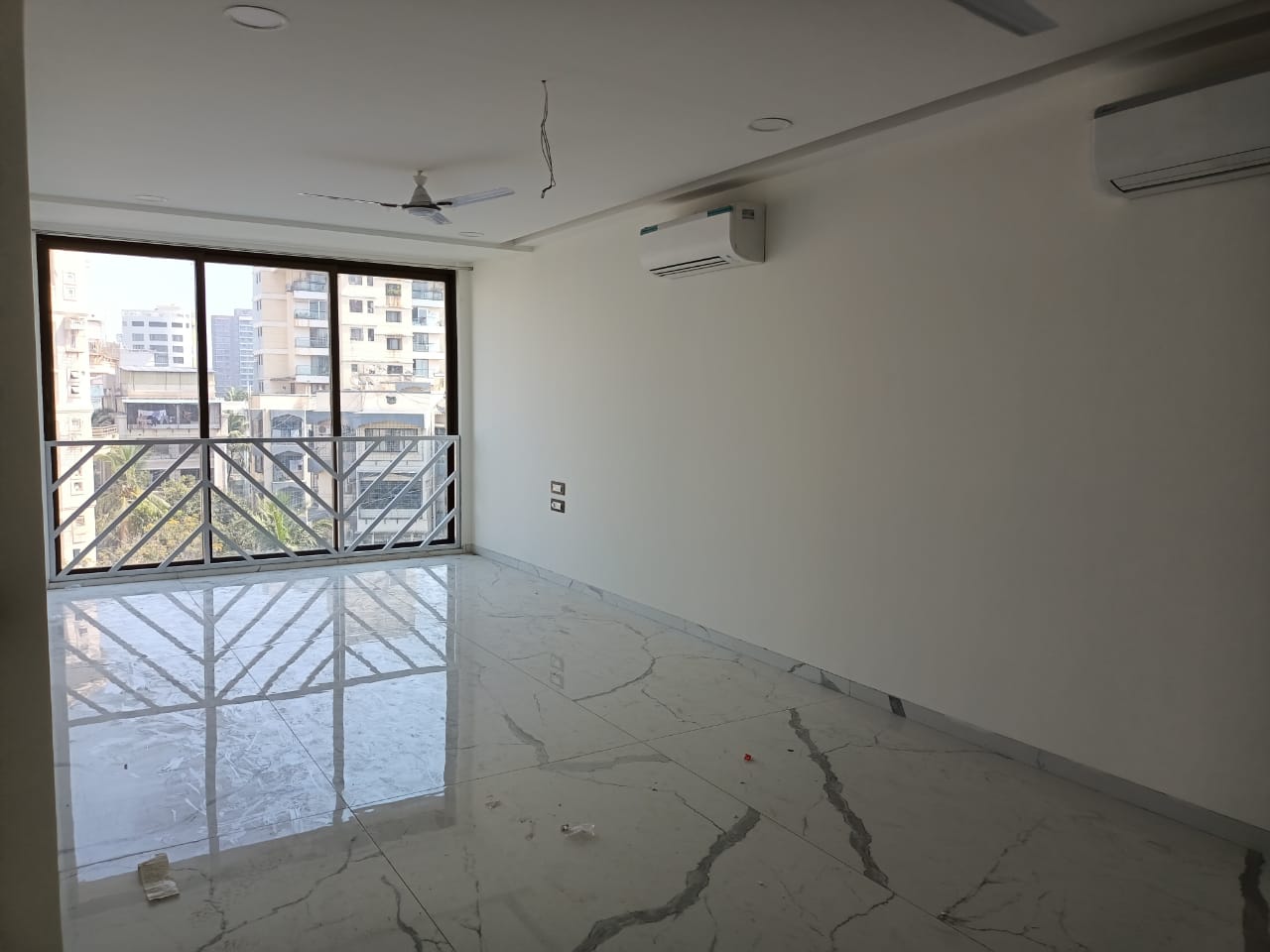 3 BHK Apartment for Sale in Bandra West Mumbai
