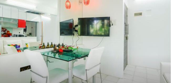2 BHK Apartment for Rent in Juhu Tara Road Mumbai