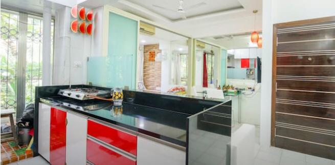 2 BHK Apartment for Rent in Juhu Tara Road Mumbai