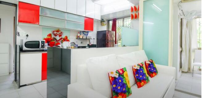 2 BHK Apartment for Rent in Juhu Tara Road Mumbai