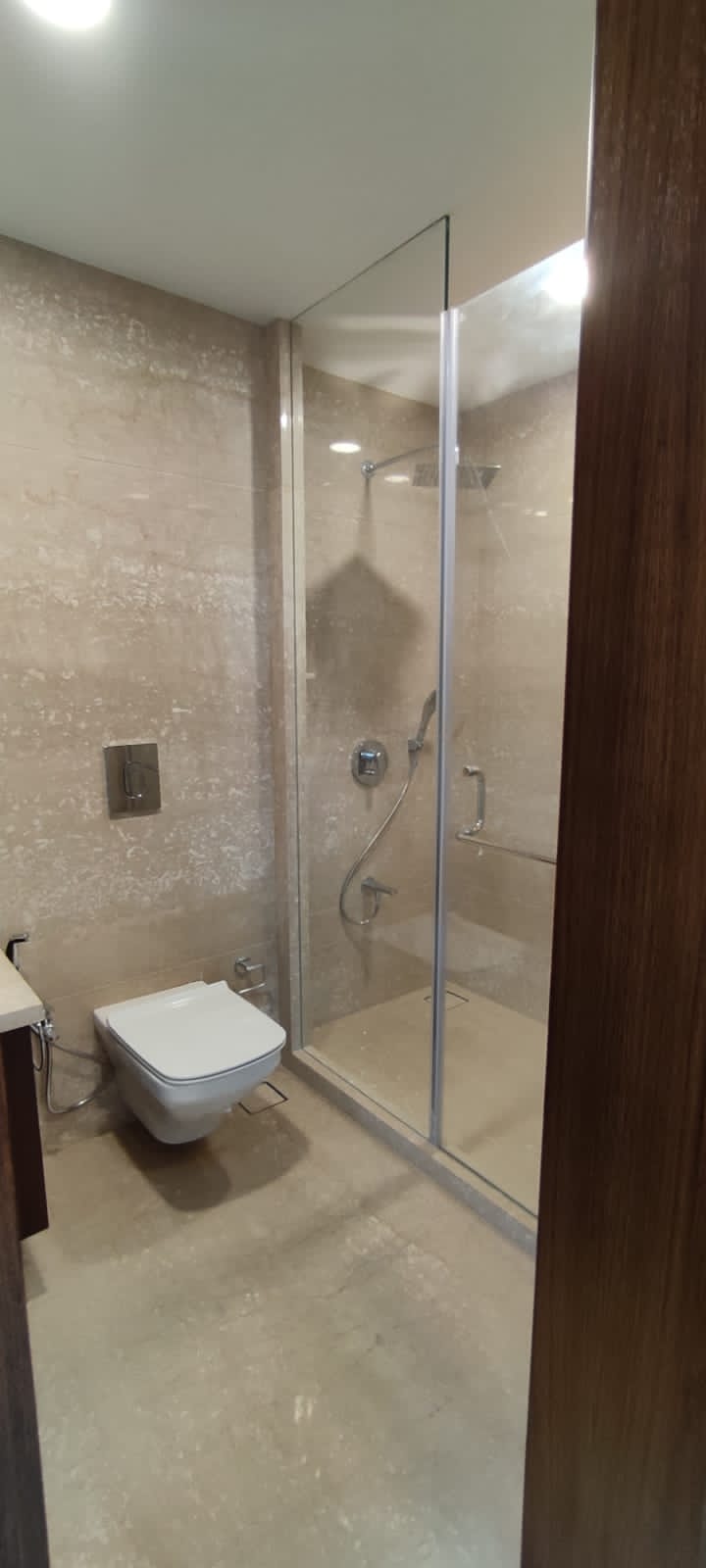 3 BHK Apartment for Rent in Ambedkar Rd Mumbai