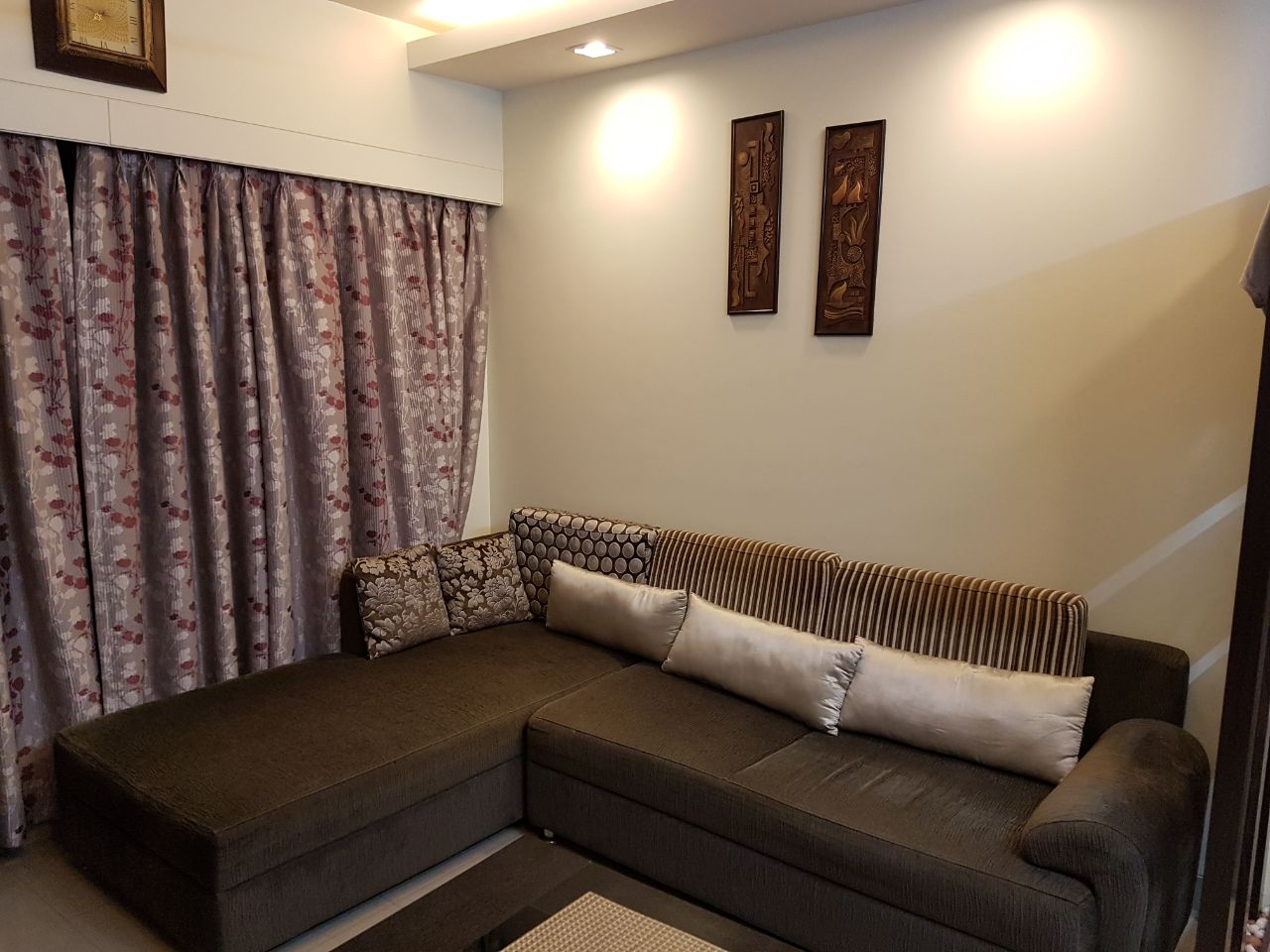 1 BHK Apartment for Sale in Sarojini Road Mumbai