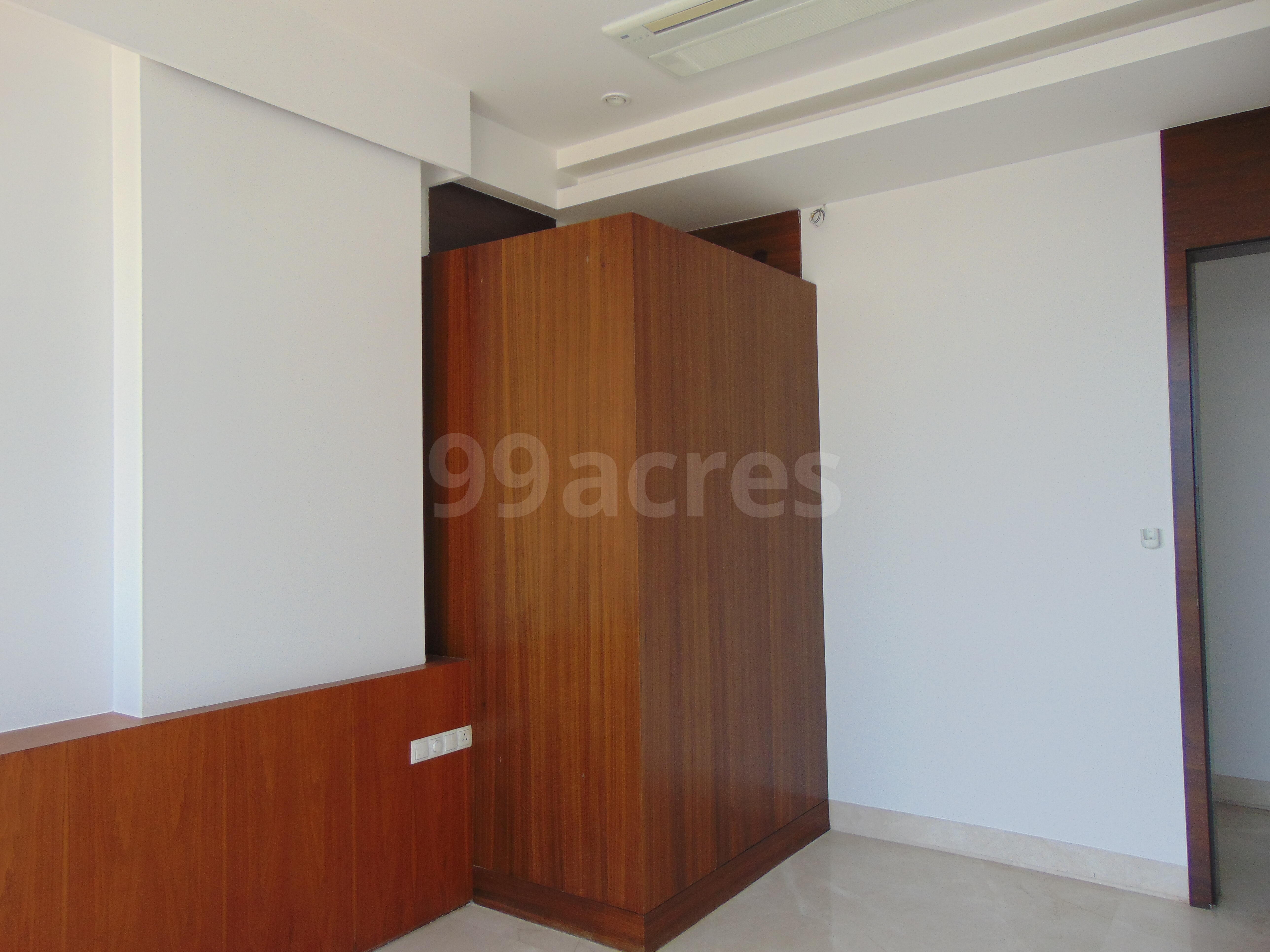 5 BHK Apartment for Rent in 2nd Hasnabad Lane Mumbai