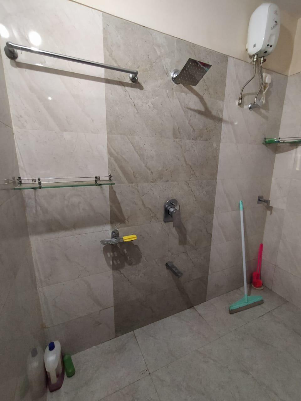 2 BHK Apartment for Rent in Vakola Mumbai