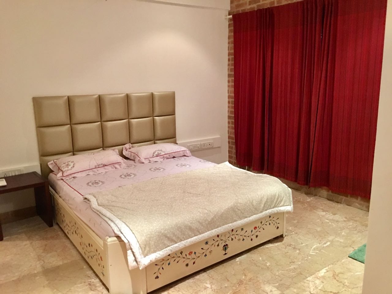 3 BHK Apartment for Sale in Pali Hill Mumbai