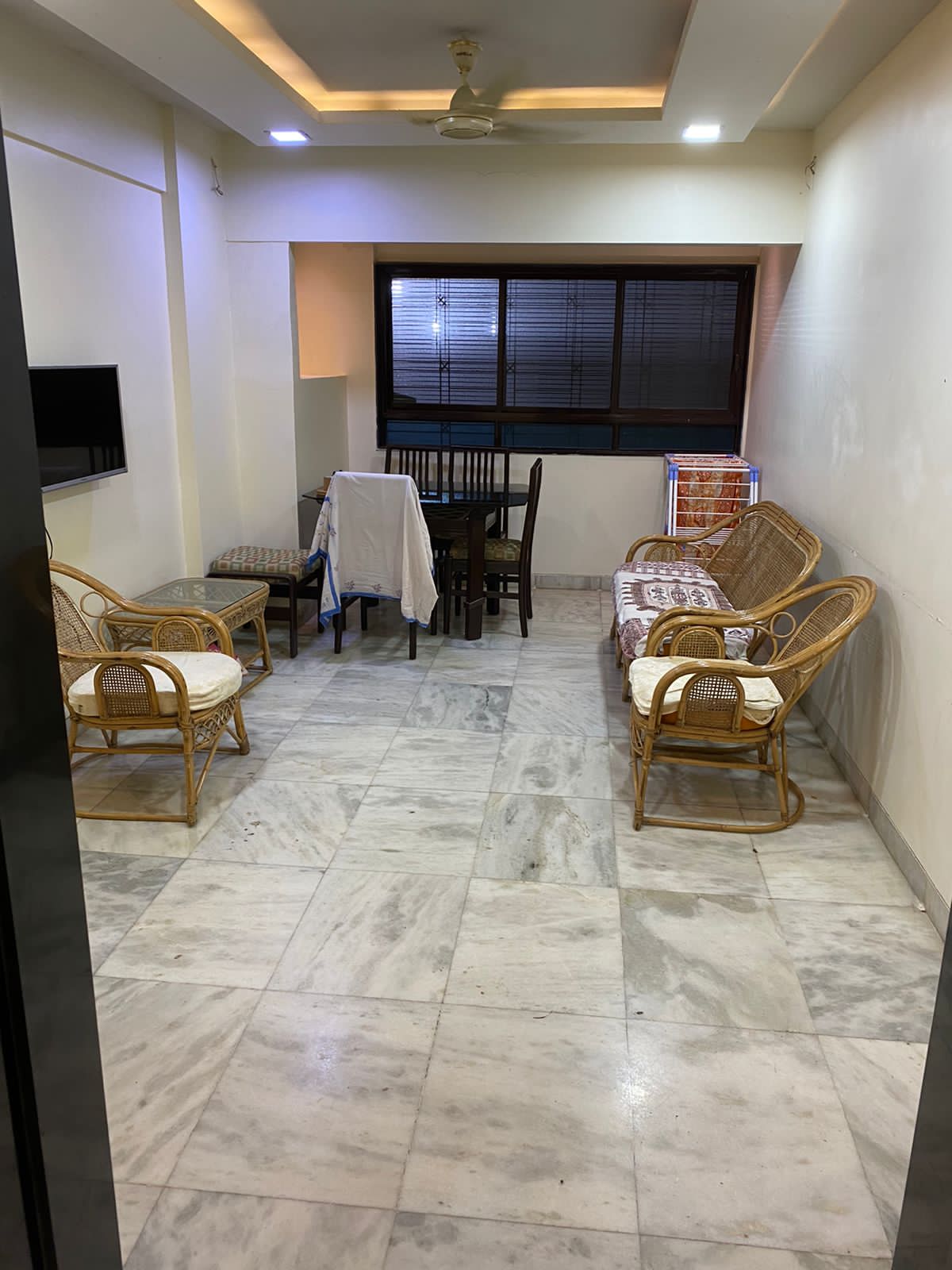 2 BHK Apartment for Rent in Bandra West Mumbai