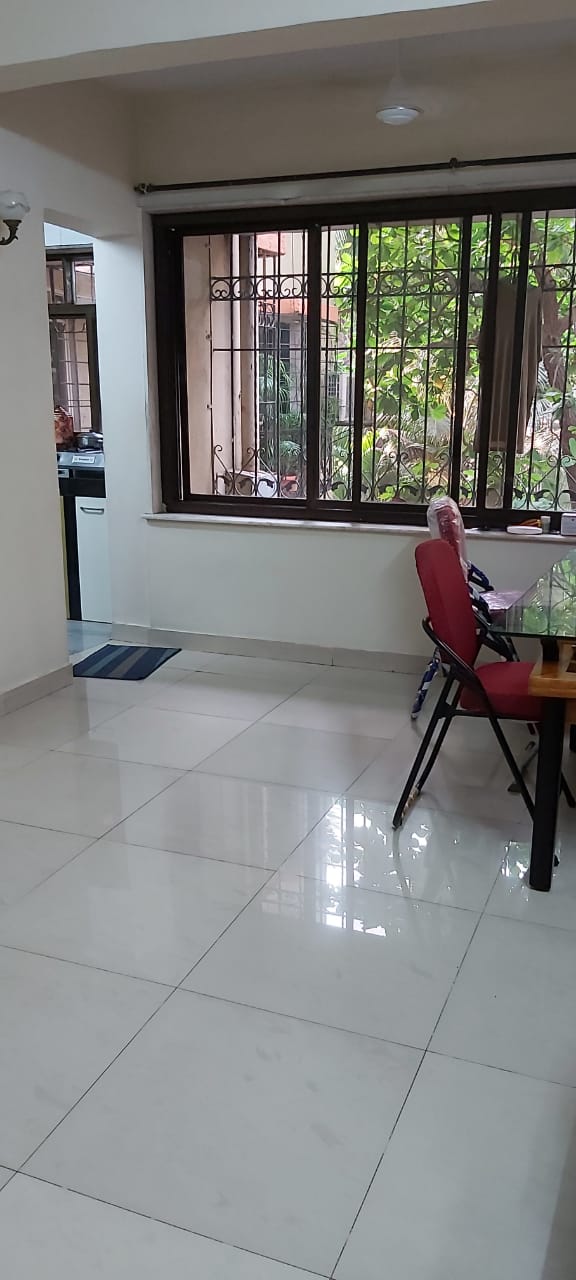 2 BHK Apartment for Sale in Juhu Tara Road Mumbai