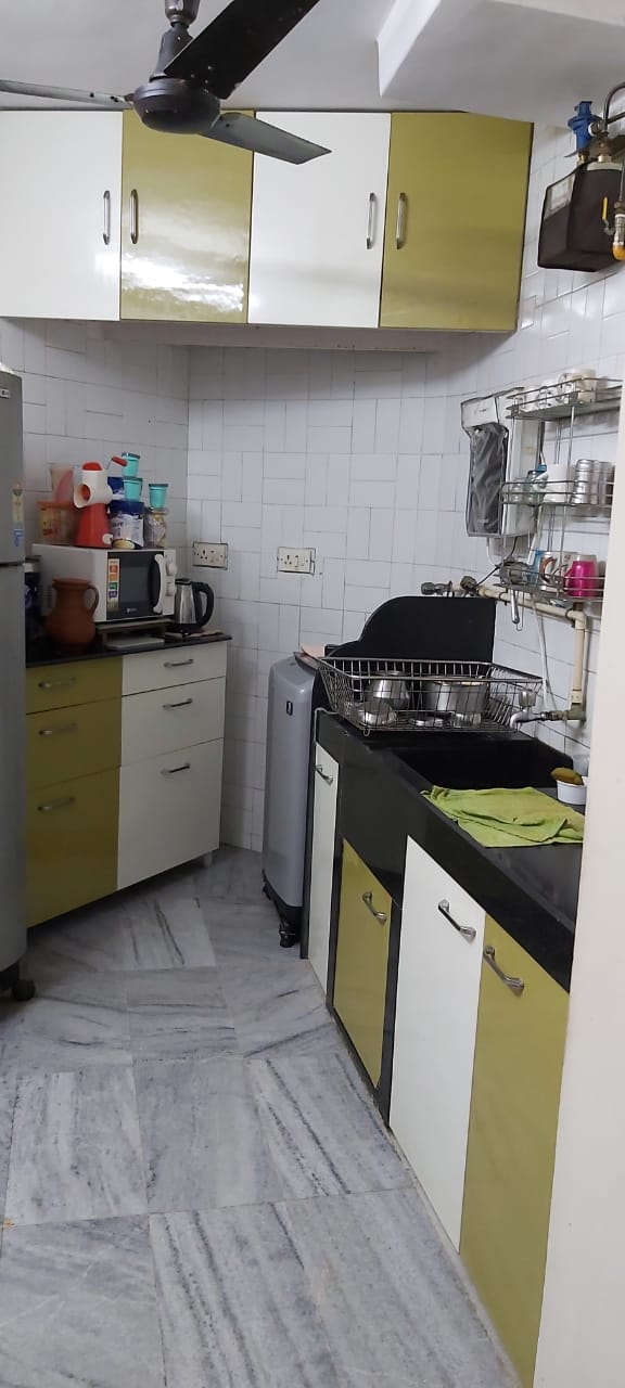 2 BHK Apartment for Sale in Juhu Tara Road Mumbai