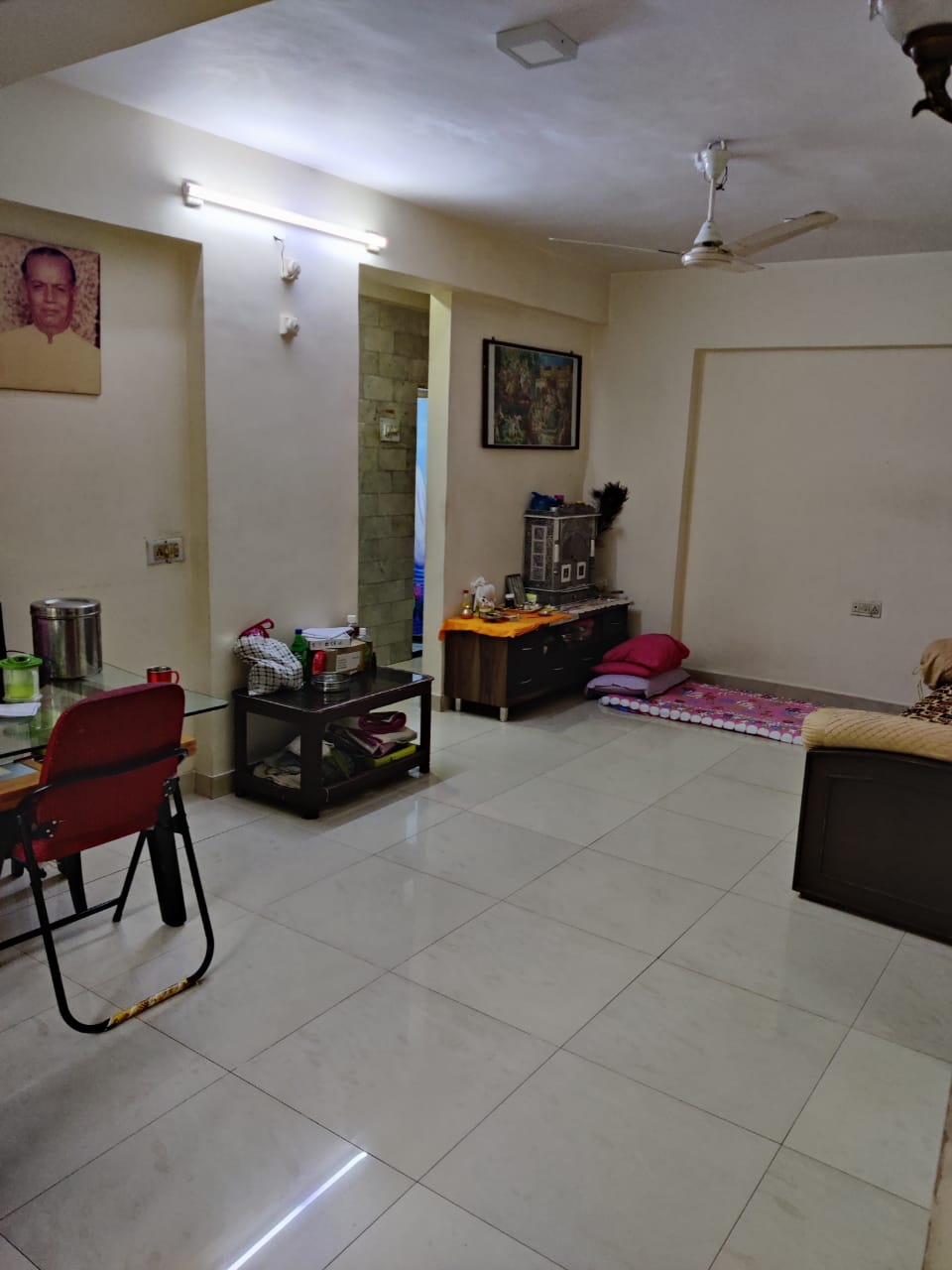 2 BHK Apartment for Sale in Juhu Tara Road Mumbai