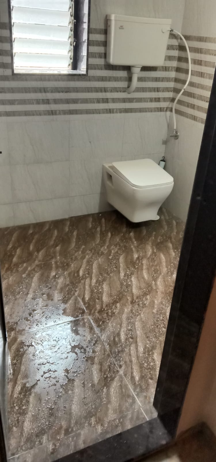 2 BHK Apartment for Rent in Juhu Mumbai