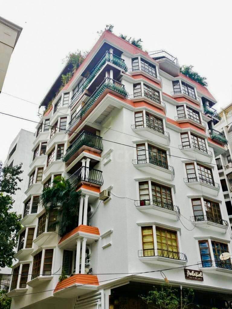 3 BHK Apartment for Sale in Bandra West Mumbai