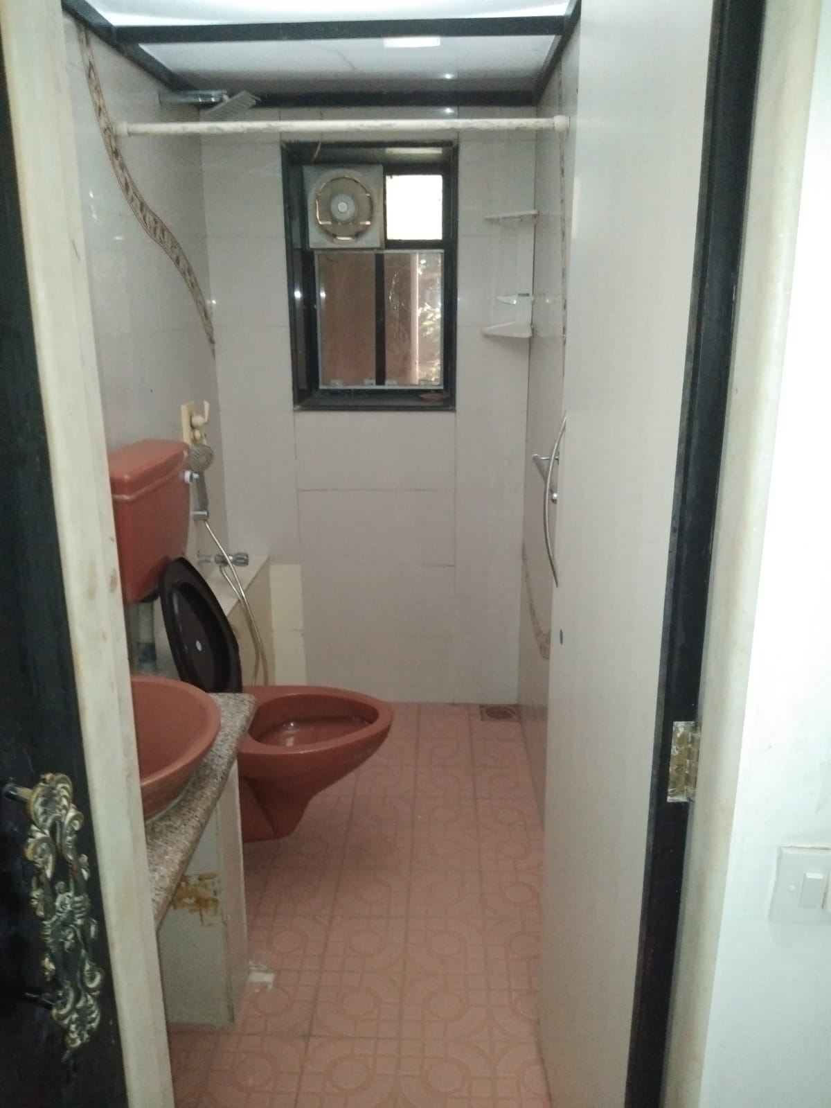 3 BHK Apartment for Rent in 15th Road Mumbai