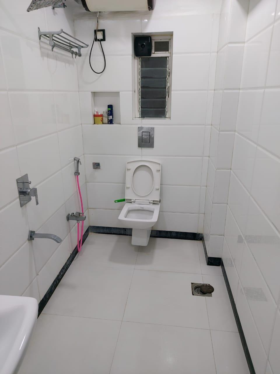 2 BHK Apartment for Sale in Bandra West Mumbai