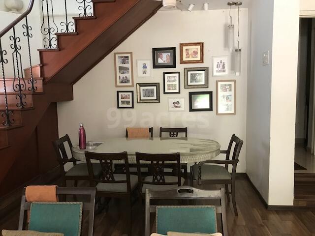 4 BHK Apartment for Sale in Khar West Mumbai