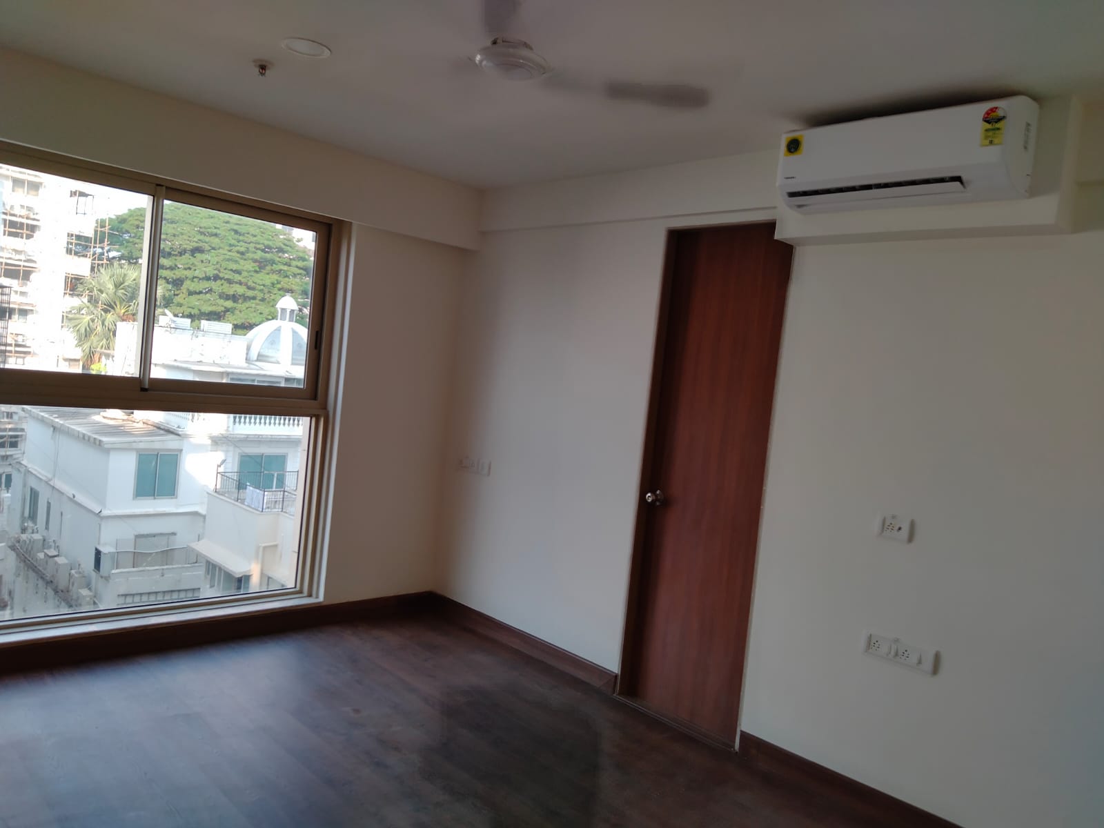 Apartment for Rent in Pali Hill Mumbai