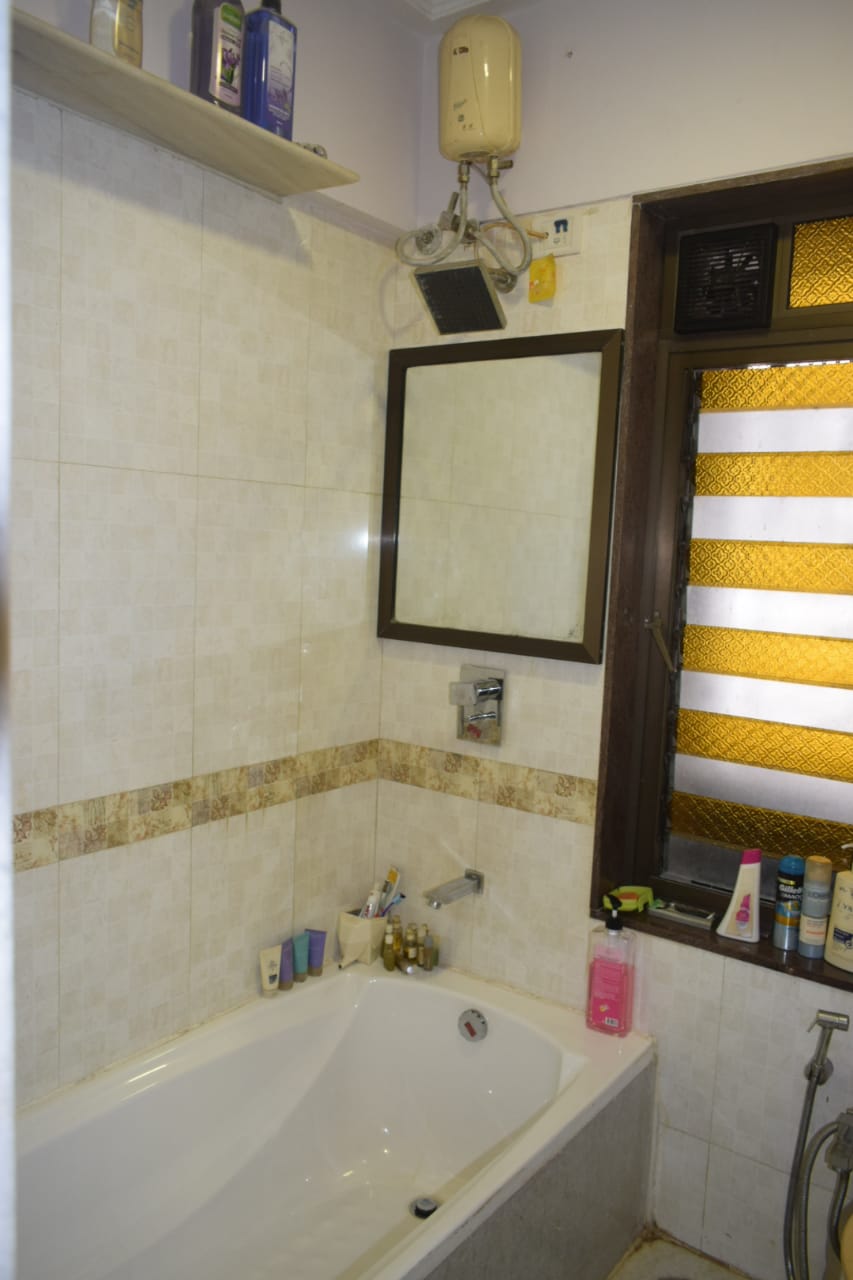 3 BHK Apartment for Sale in 15 Road Mumbai