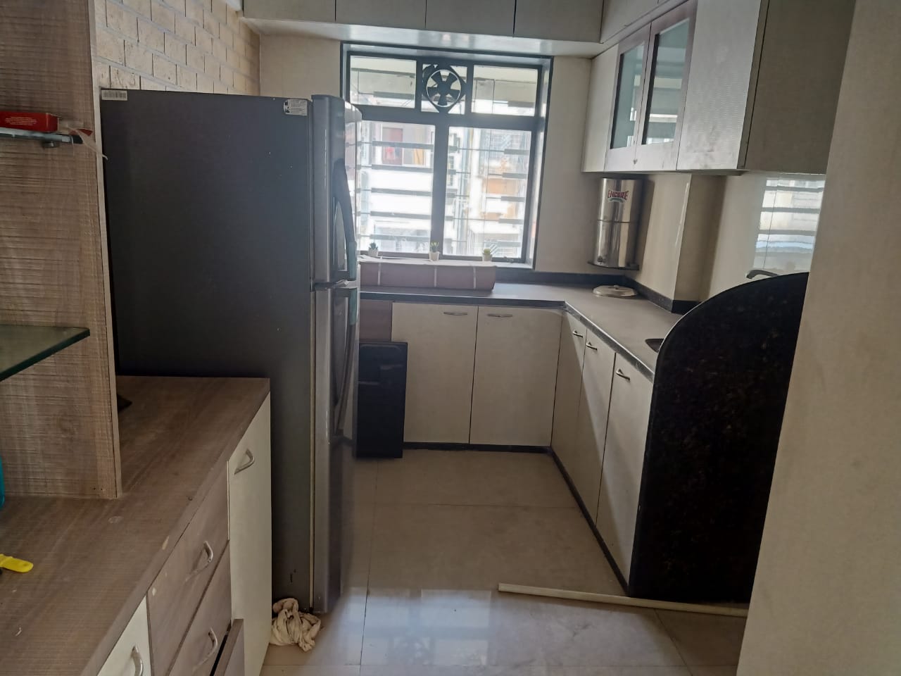 3 BHK Apartment for Rent in Perry Road Mumbai
