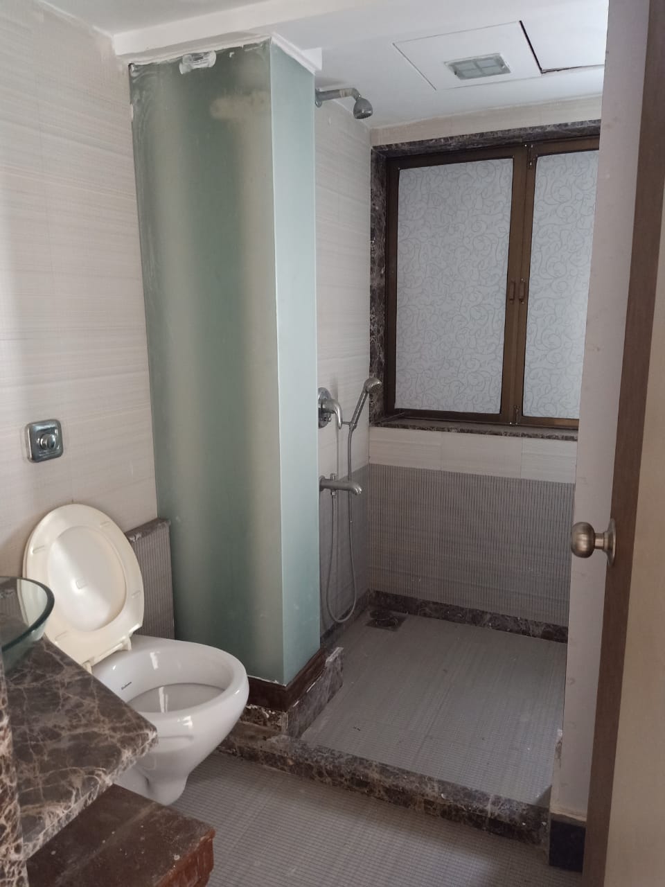 3 BHK Apartment for Rent in Perry Road Mumbai