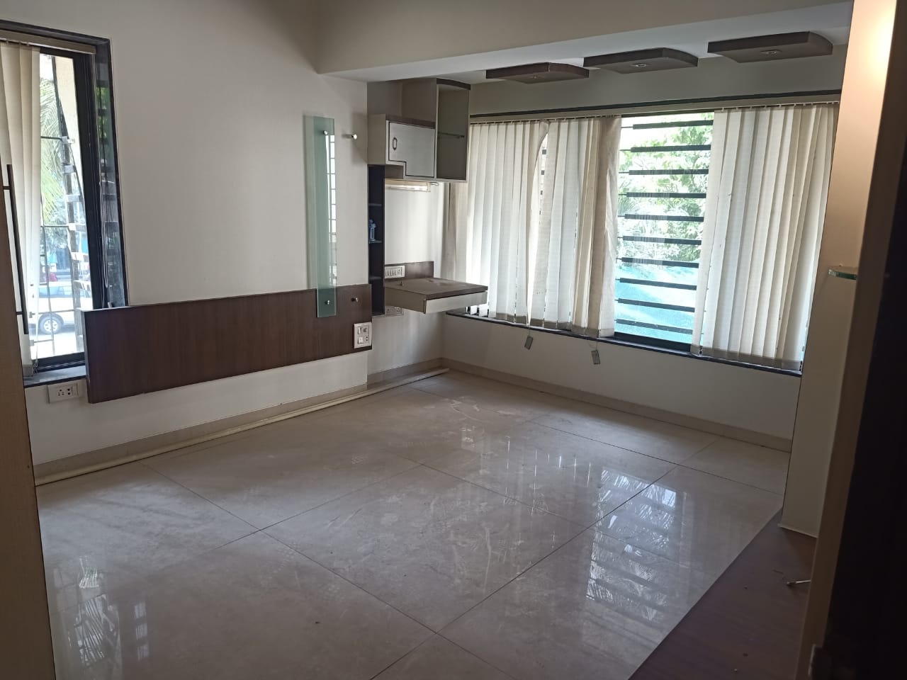 3 BHK Apartment for Rent in Perry Road Mumbai