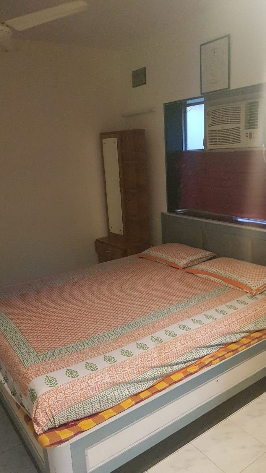2 BHK Apartment for Rent in Bandra West Mumbai