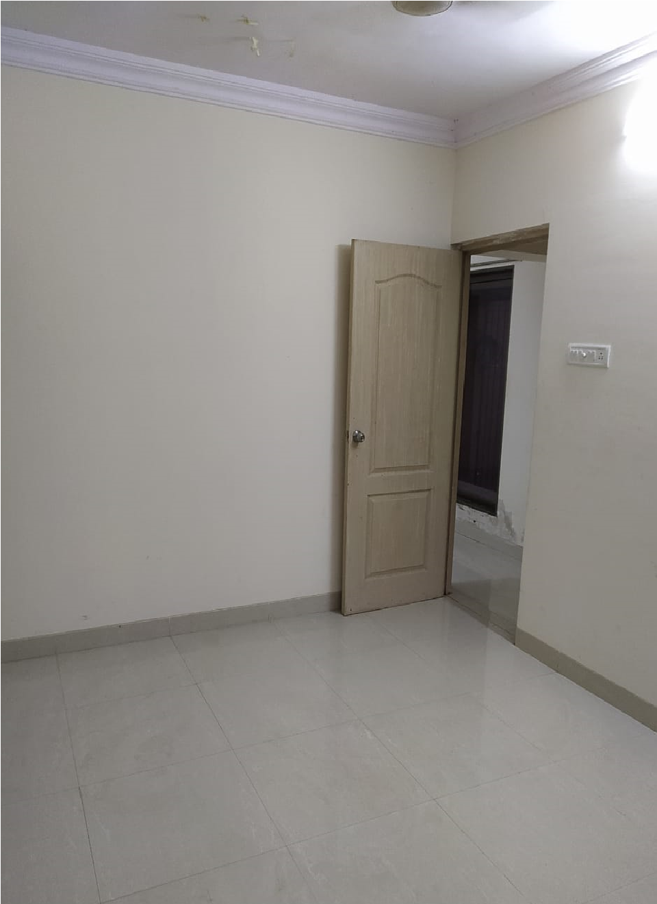 2 BHK Apartment for Sale in Vakola Mumbai