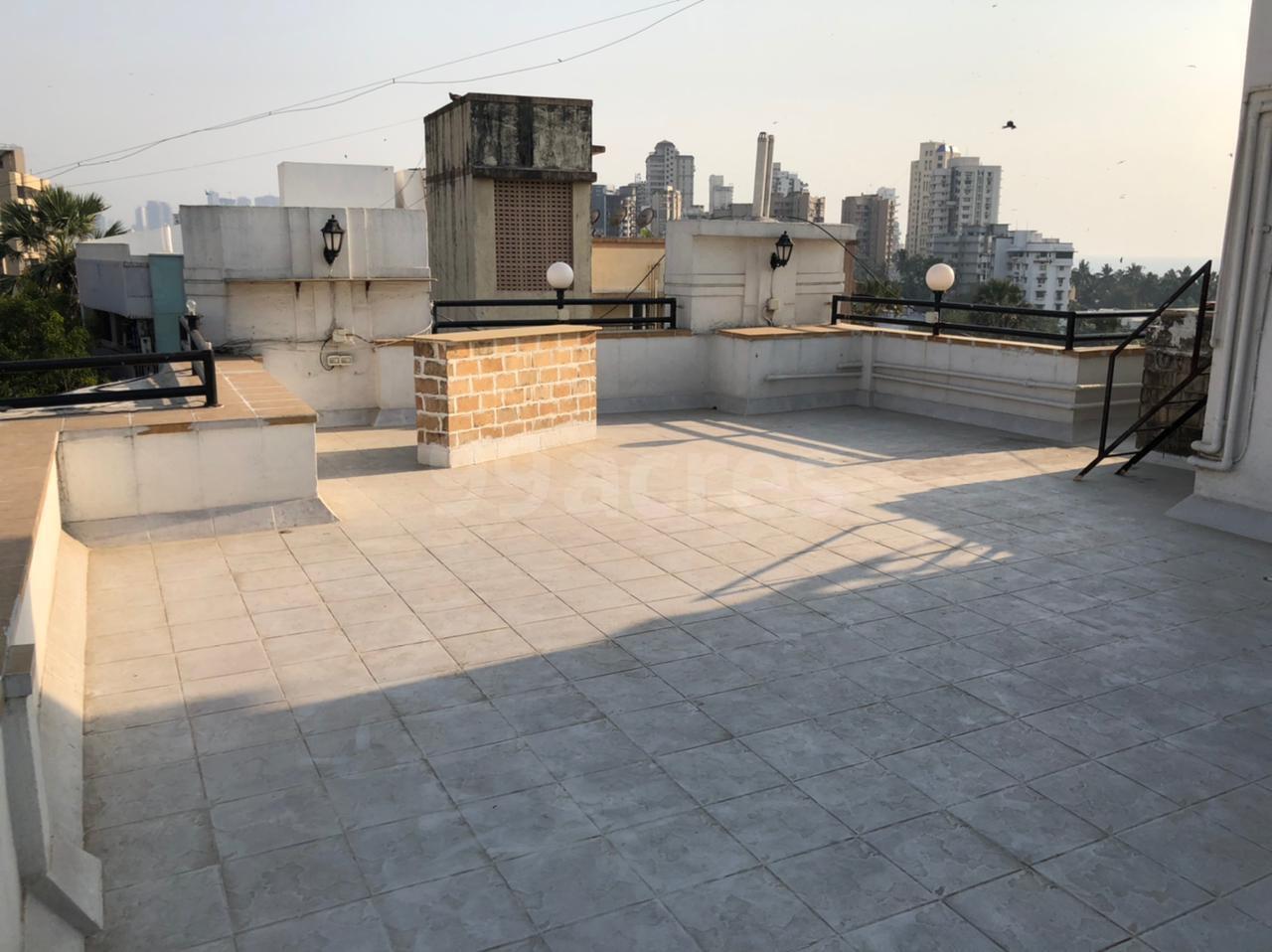 3 BHK Apartment for Sale in Bandra West Mumbai