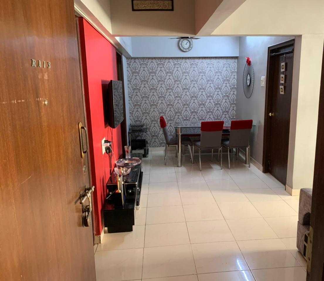 2 BHK Apartment for Sale in S V Road Mumbai