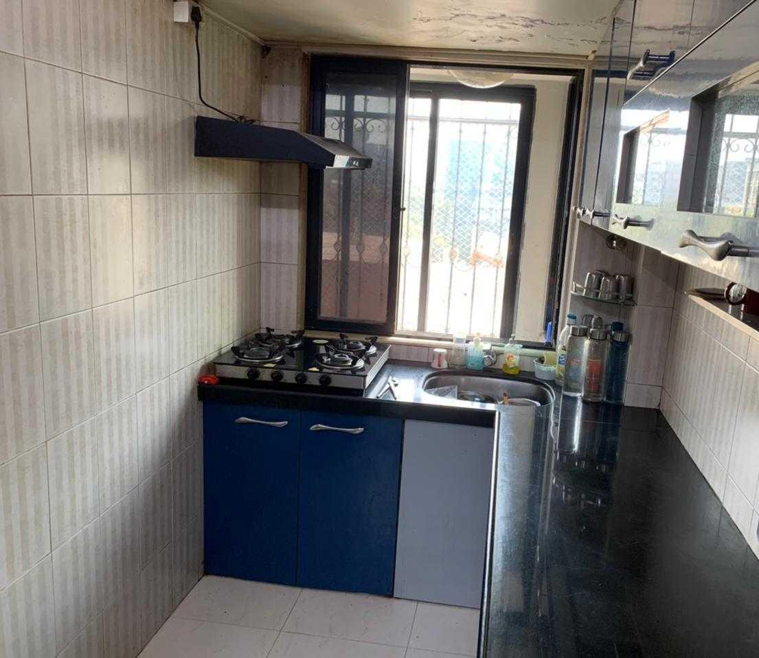 2 BHK Apartment for Sale in S V Road Mumbai