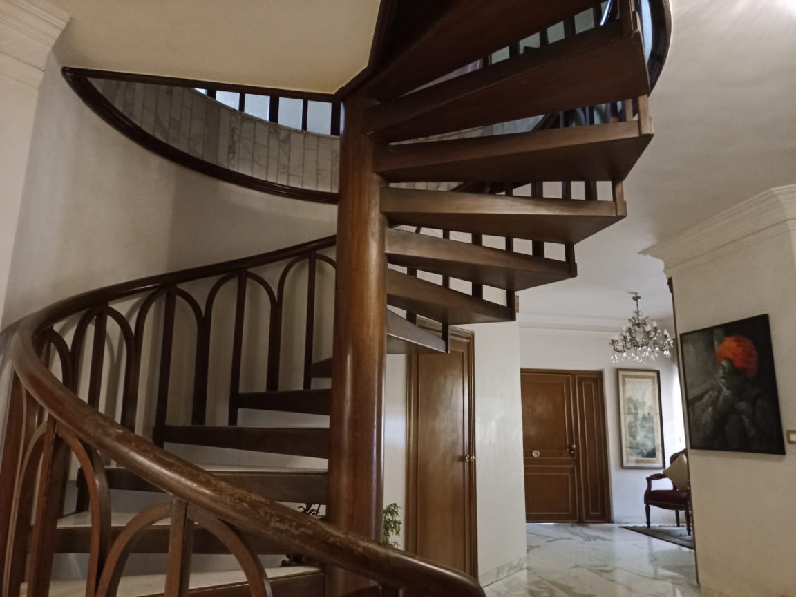 7 BHK Villa for Sale in Juhu Mumbai