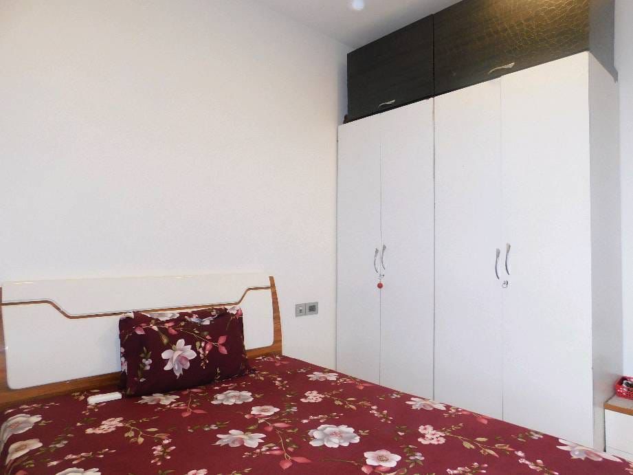 3 BHK Apartment for Sale in Malad East Mumbai