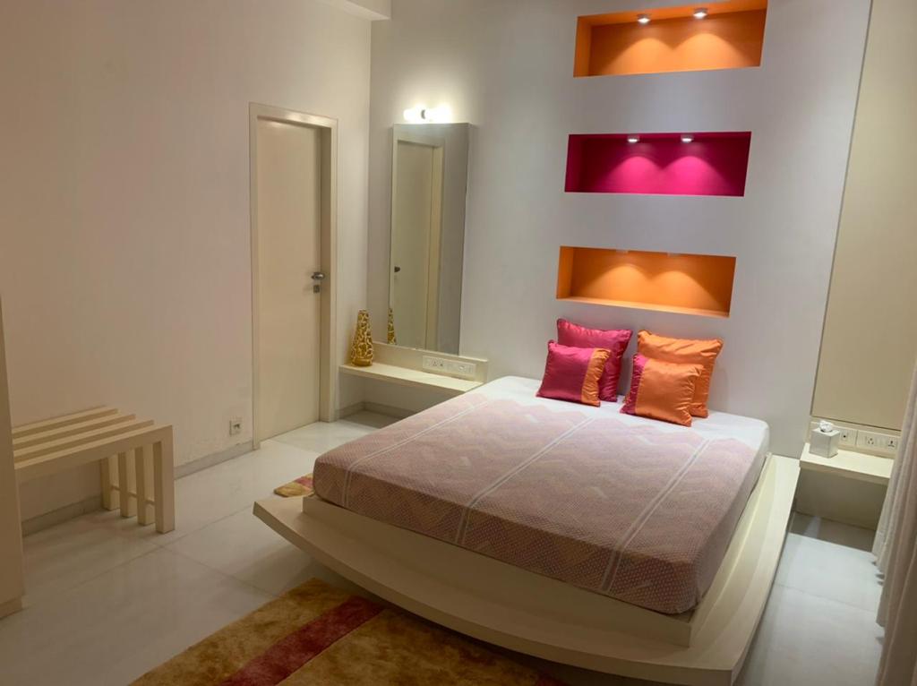 3 BHK Apartment for Sale in Oshiwara Mumbai