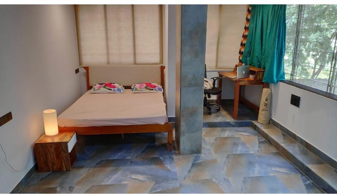 2 BHK Apartment for Rent in 16th Road Mumbai