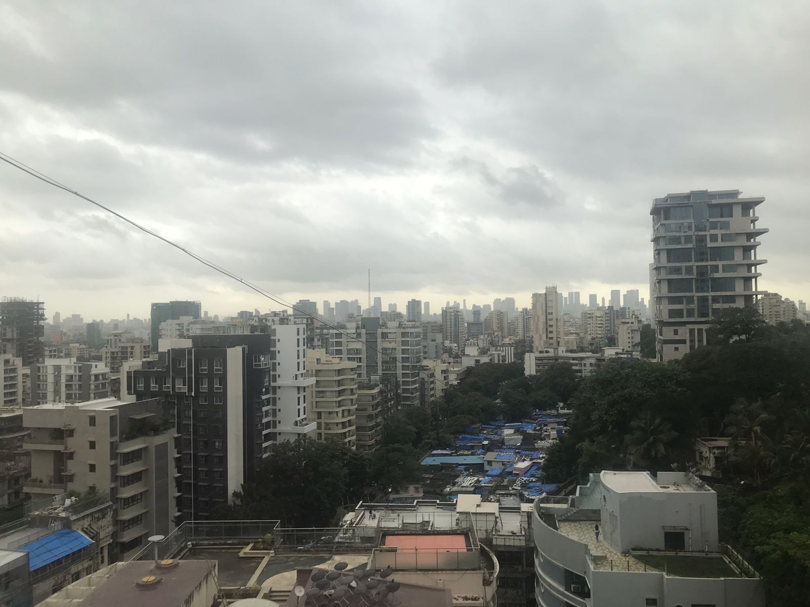 4 BHK Apartment for Rent in Waroda Road Mumbai