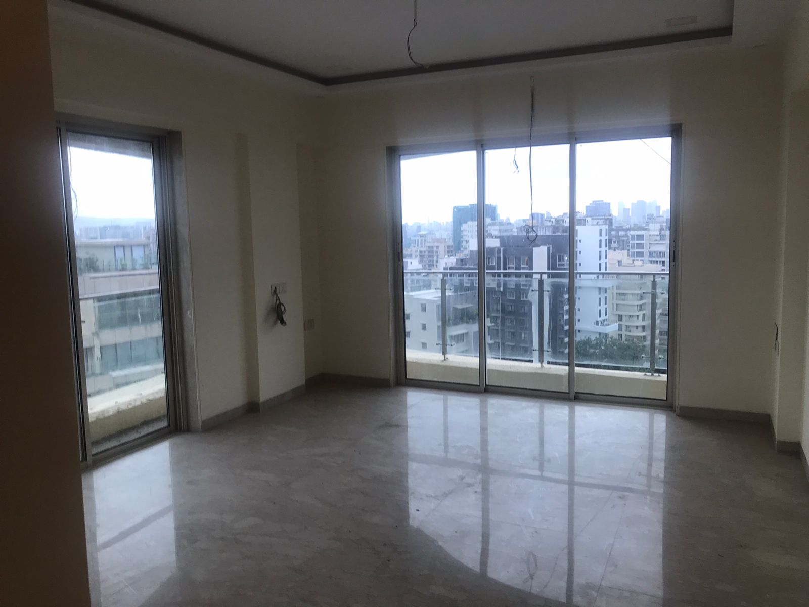 4 BHK Apartment for Rent in Waroda Road Mumbai