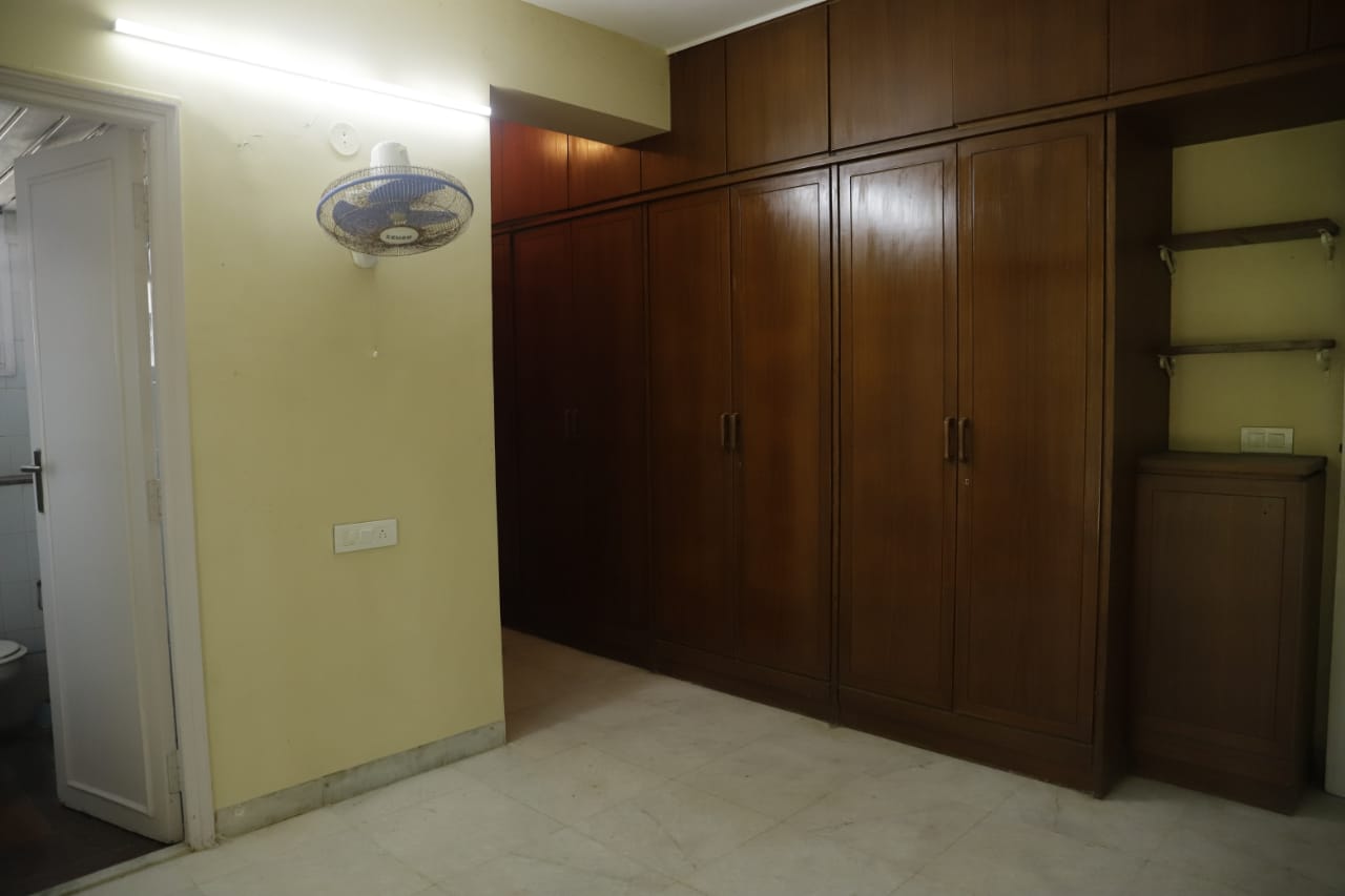 3 BHK Apartment for Sale in Pali Hill Mumbai