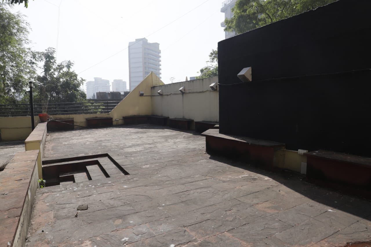 3 BHK Apartment for Sale in Pali Hill Mumbai