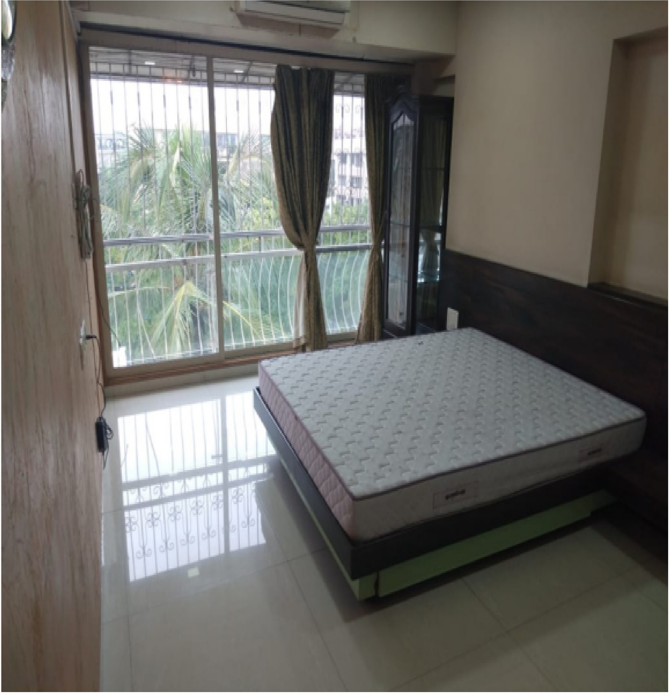 4 BHK Apartment for Sale in Santacruz West Mumbai