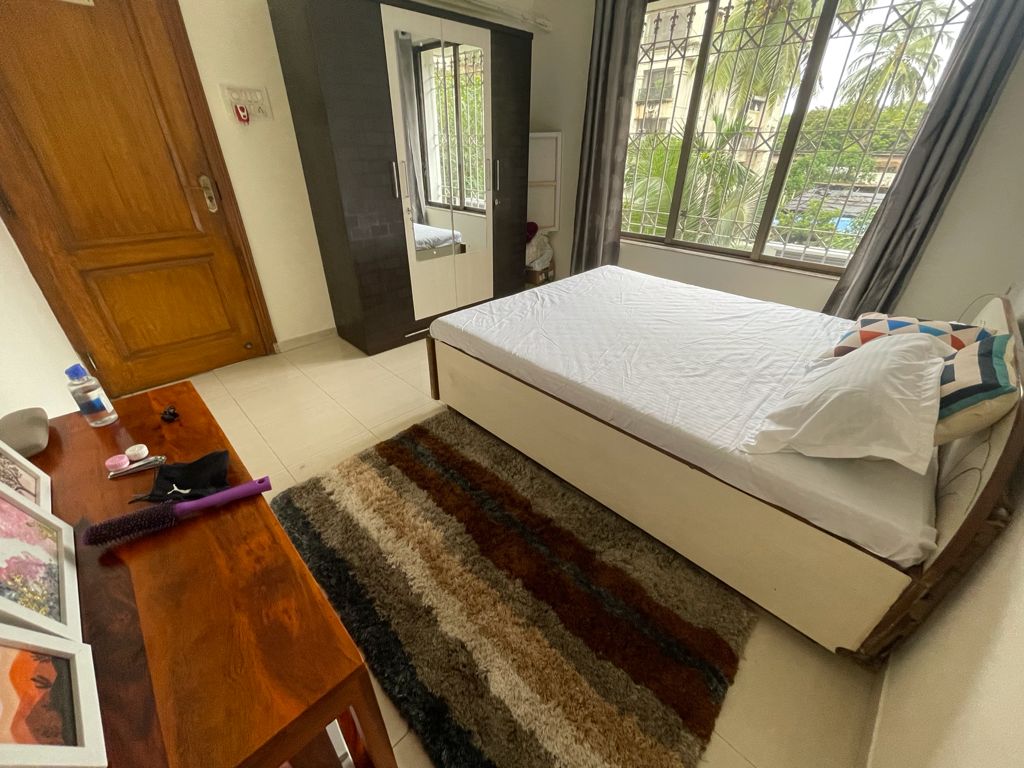 2 BHK Apartment for Rent in Bandra West Mumbai