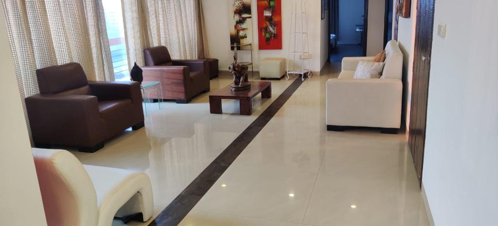 3 BHK Apartment for Sale in Convent Avenue Rd Mumbai
