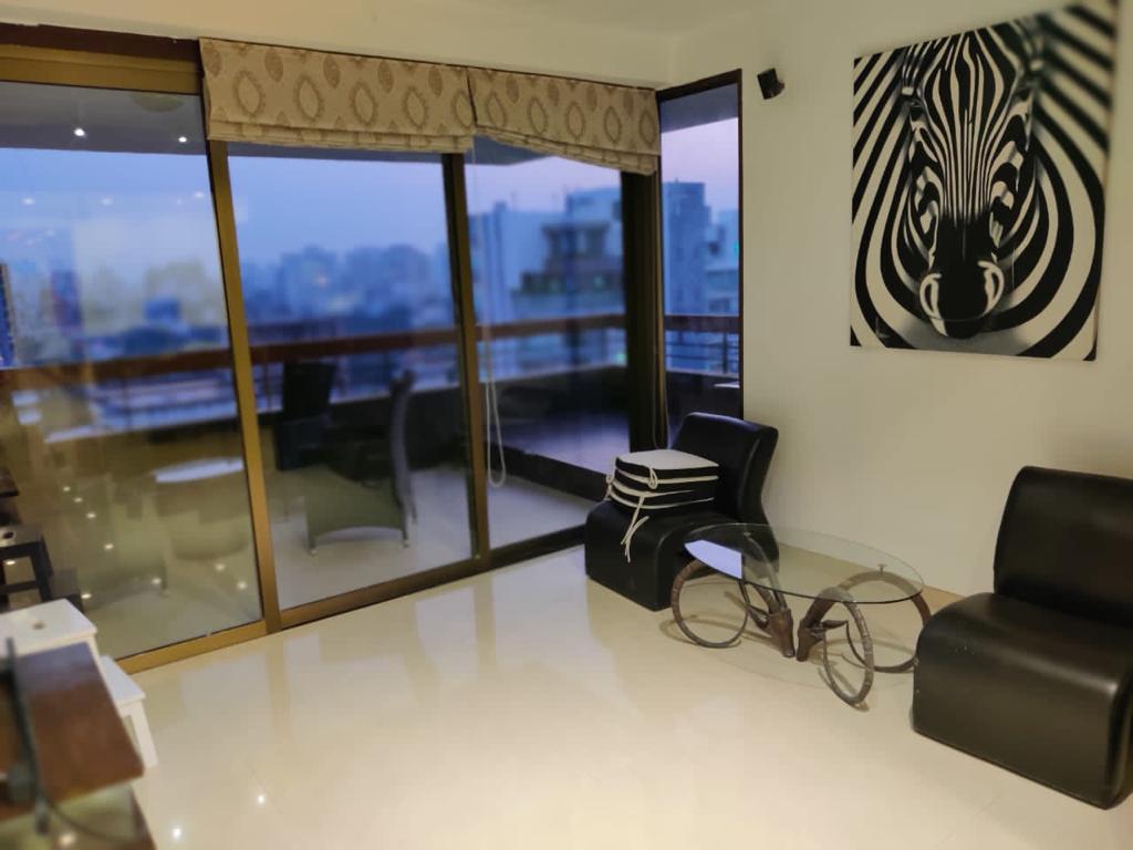 3 BHK Apartment for Sale in Convent Avenue Rd Mumbai