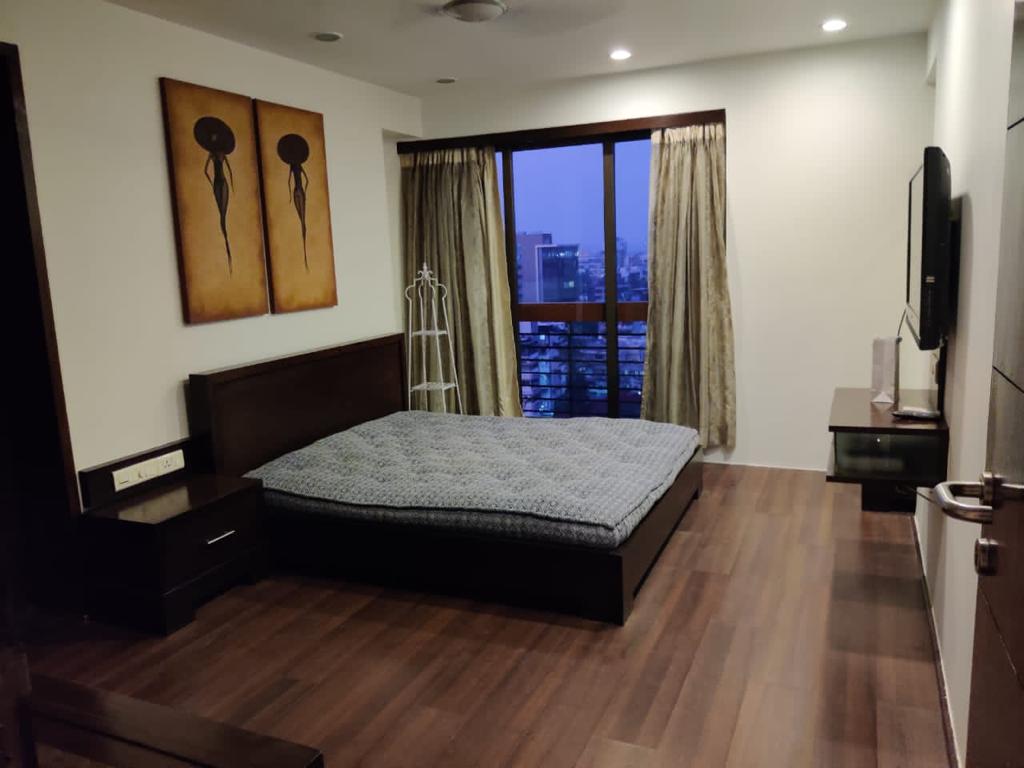 3 BHK Apartment for Sale in Convent Avenue Rd Mumbai