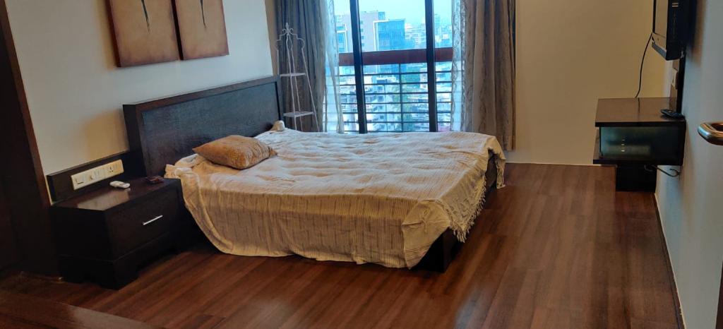 3 BHK Apartment for Sale in Convent Avenue Rd Mumbai