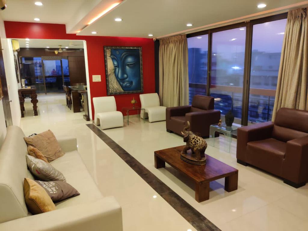 3 BHK Apartment for Sale in Convent Avenue Rd Mumbai