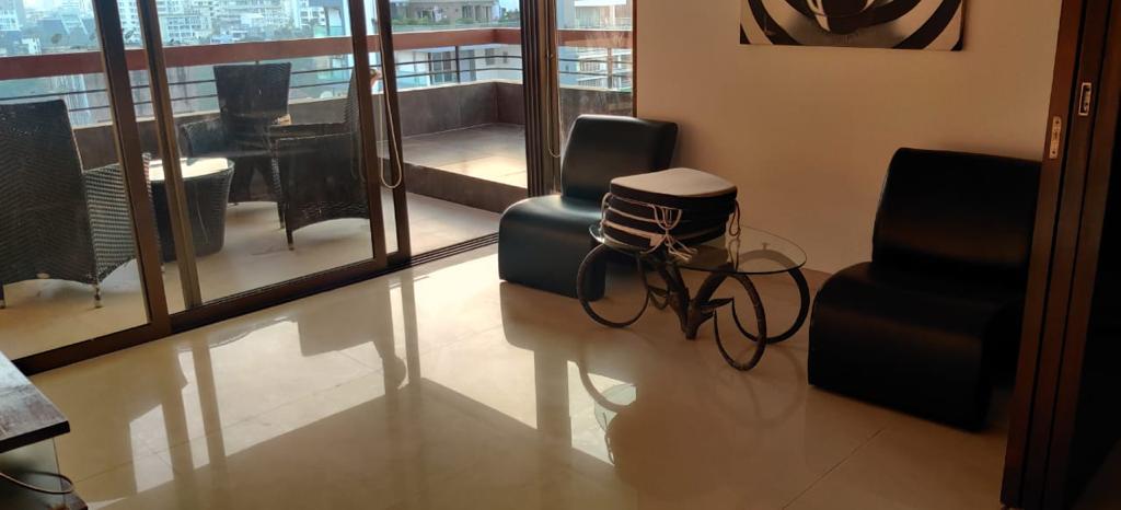 3 BHK Apartment for Sale in Convent Avenue Rd Mumbai