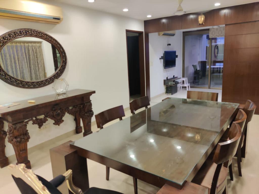 3 BHK Apartment for Sale in Convent Avenue Rd Mumbai