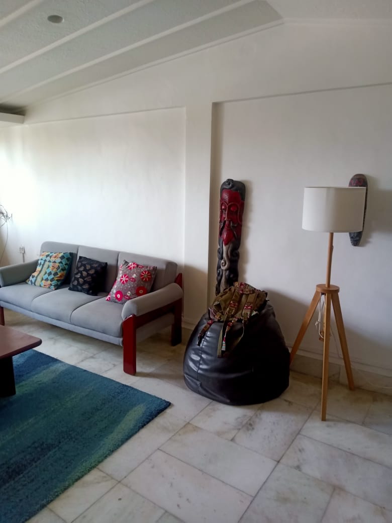 2 BHK Apartment for Rent in Pali Hill Mumbai